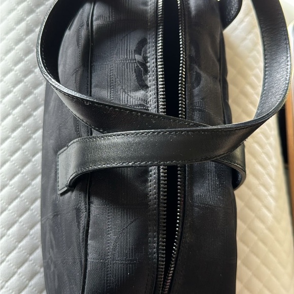 Vintage Black Chanel handbag - Picture 2 of 4